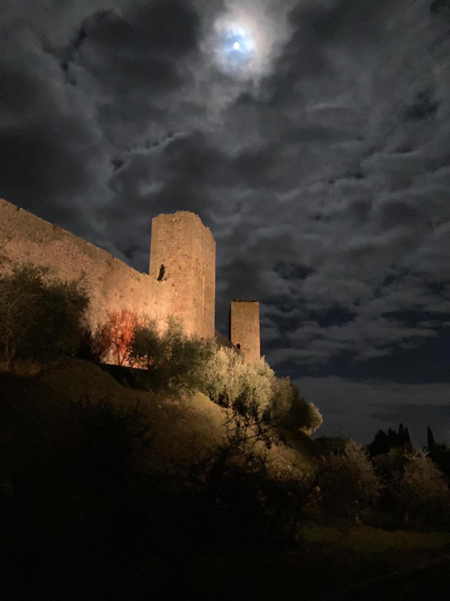 Monteriggioni Castello Villa Exterior foto