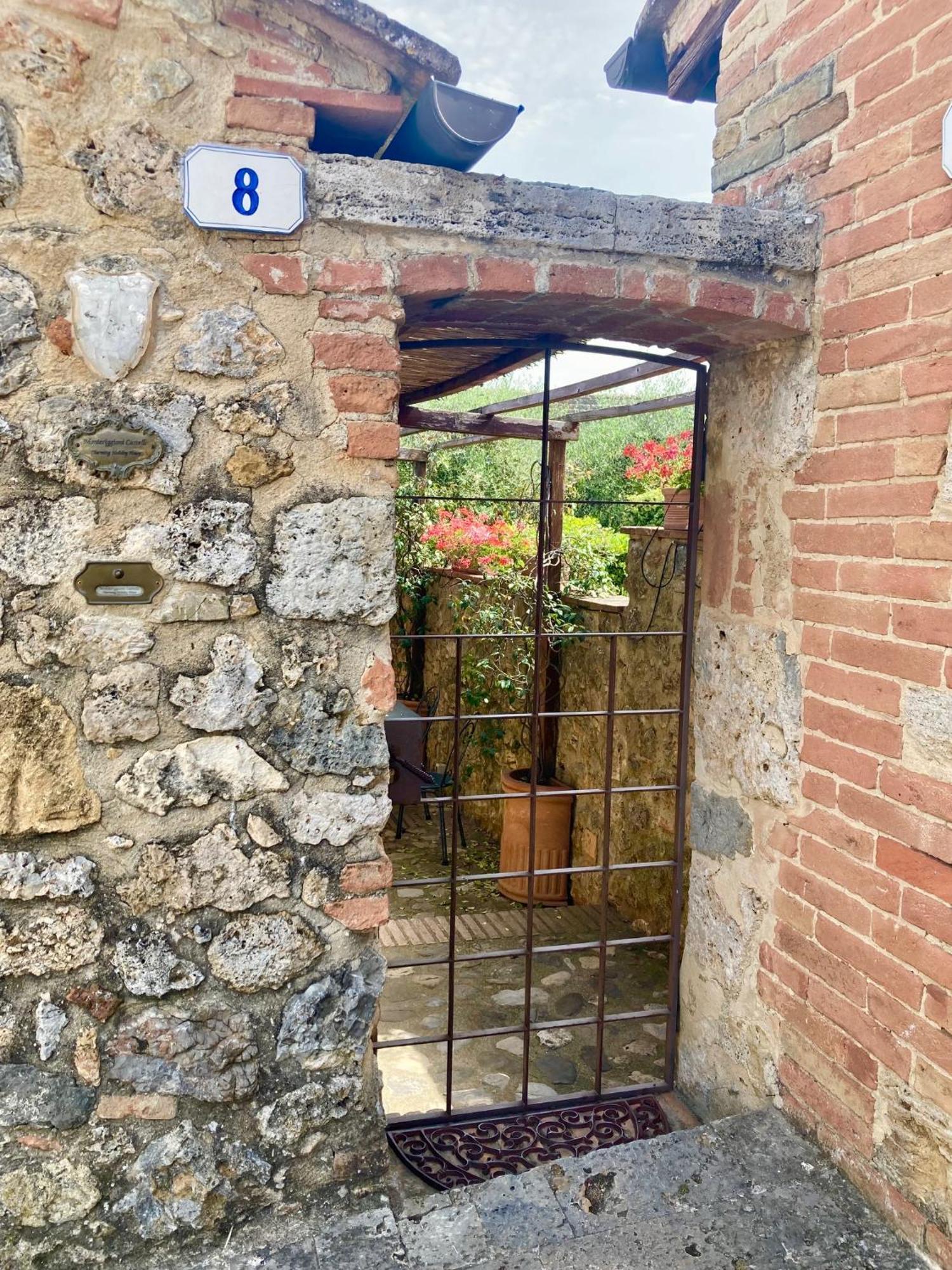 Monteriggioni Castello Villa Exterior foto