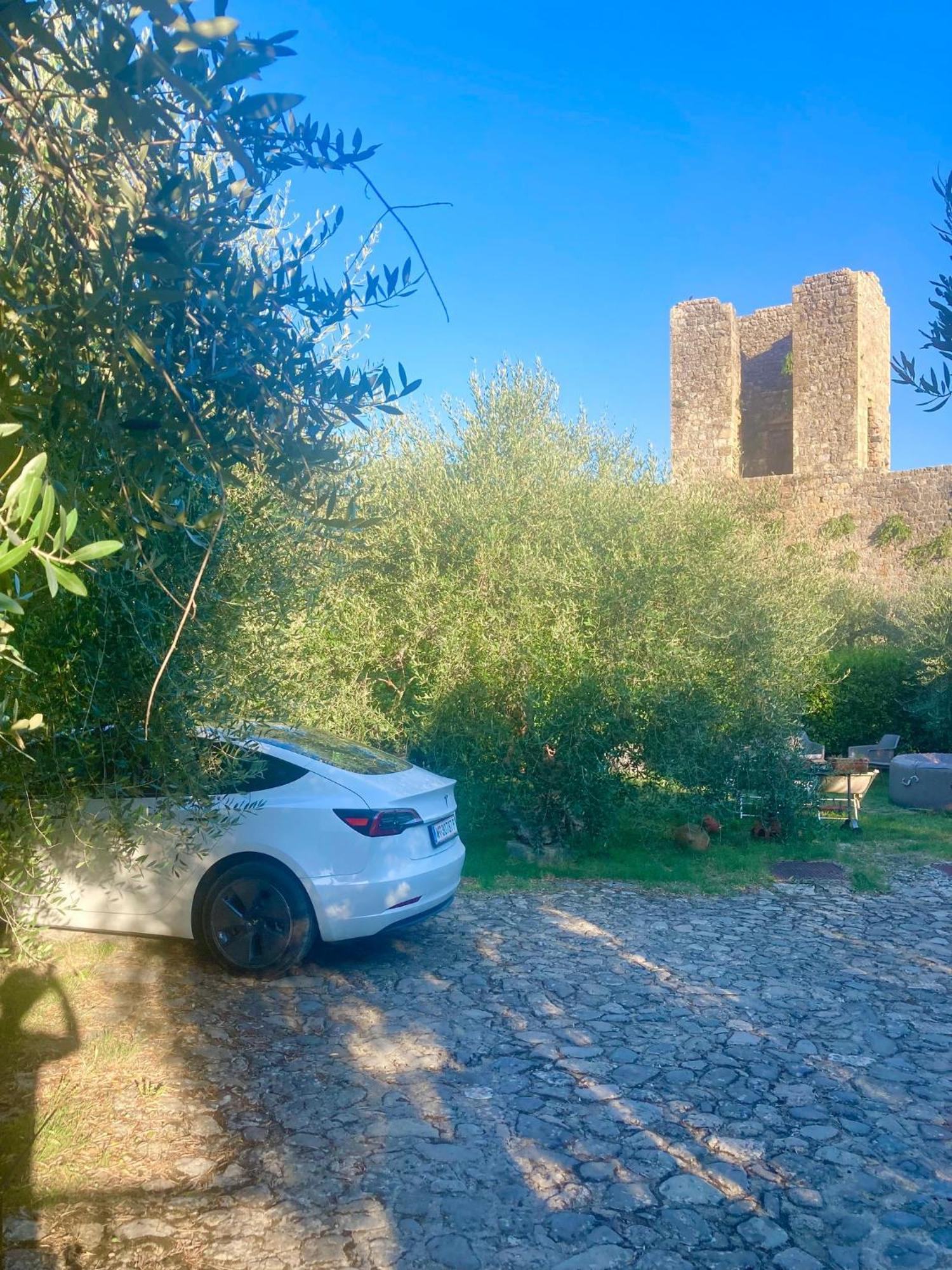 Monteriggioni Castello Villa Exterior foto